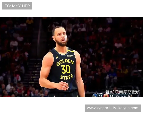 库里底角接传中三分入网，勇士反击战术击穿对手外线防守