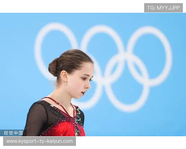 花样滑冰表演狗仔偷拍引粉丝大战 花样滑冰表演狗仔偷拍引粉丝大战
